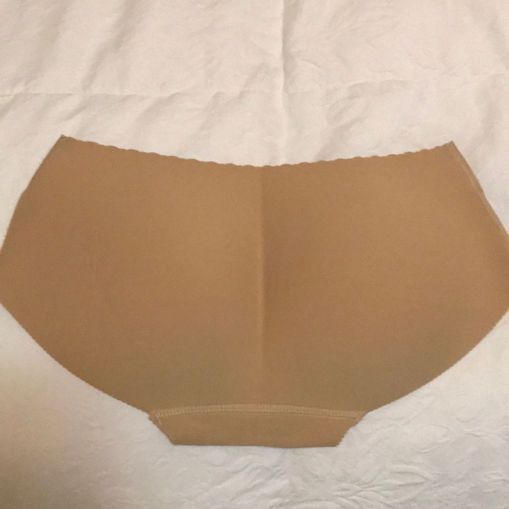 Butt enhancer